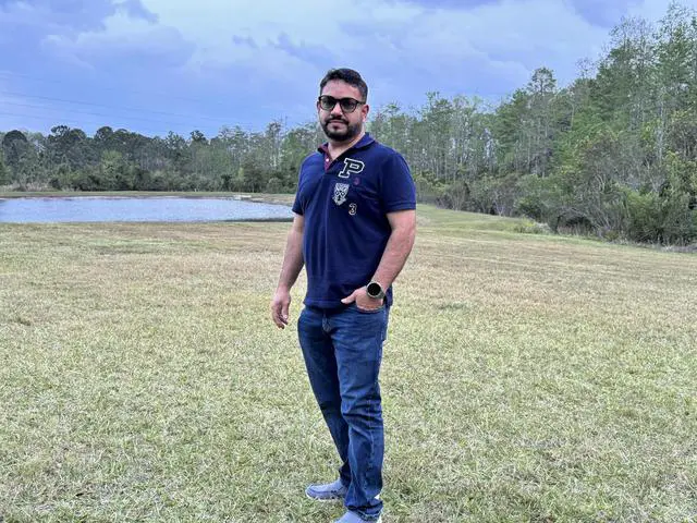 Alt view image 5 of 5 - GLEASANNA Sleep Glasses for 99.9% Blue Light Glasses Dual AR Coatings Green Lens for Computer Gaming Reduce Eyestrain