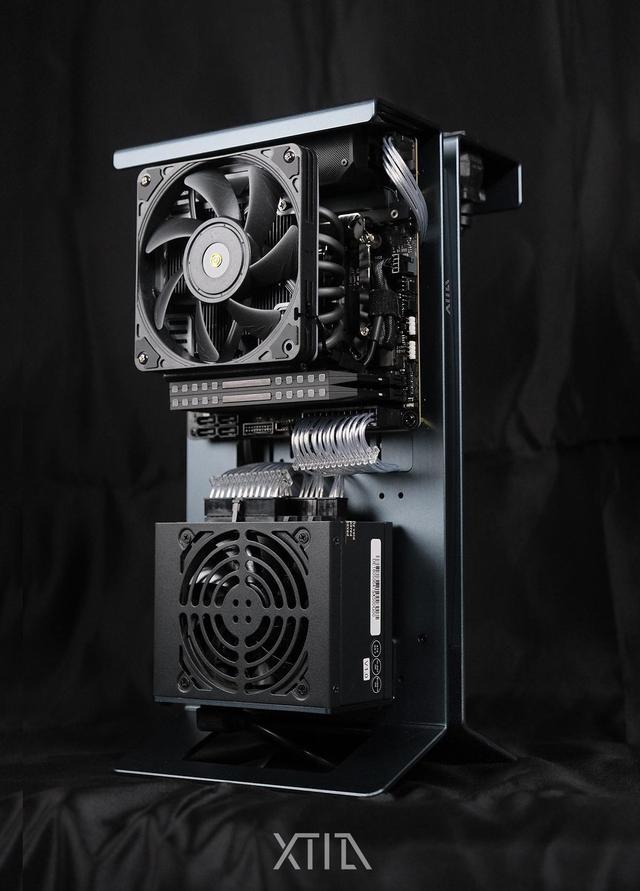 XTIA Xproto-L V2 Computer Case - aluminum alloy - Water Cooling Open Frame  ( With PCIE 4.0 riser cable ) - Support 4090 ATX power Supplies 360 AIO