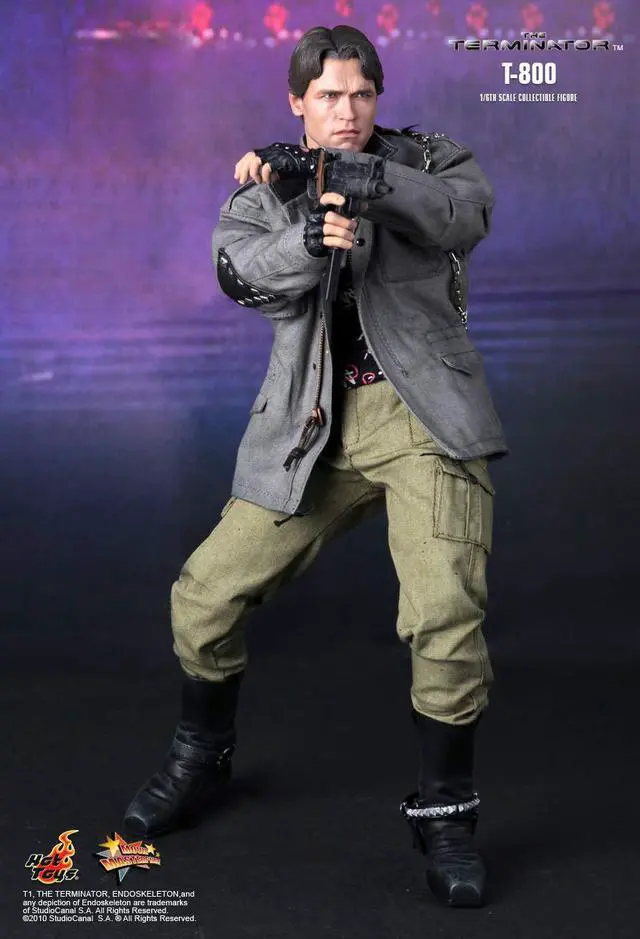 Alt view image 3 of 5 - Figure Hot Toys MMS136 - The Terminator - T800