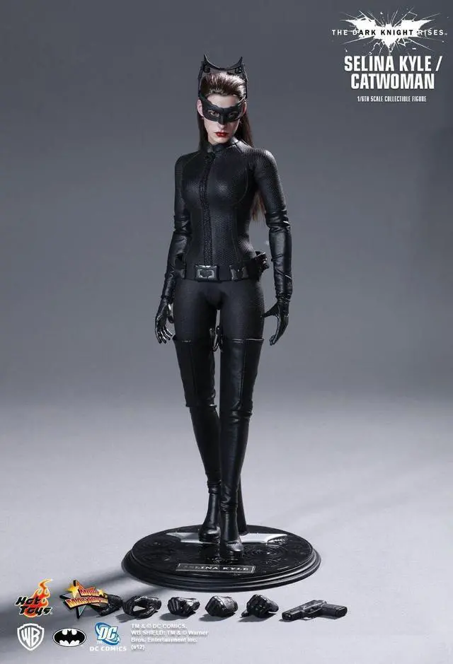 Alt view image 8 of 11 - Selina Kyle / Catwoman Sixth Scale Figure (TDKR)