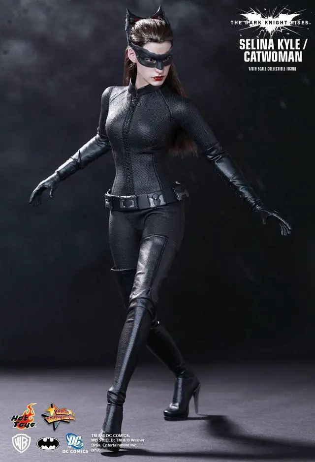 Alt view image 4 of 5 - Figure Hot toys MMS188 - DC Comics - The Dark Knight Rises - Selina Kyle - Catwoman Deluxe Version