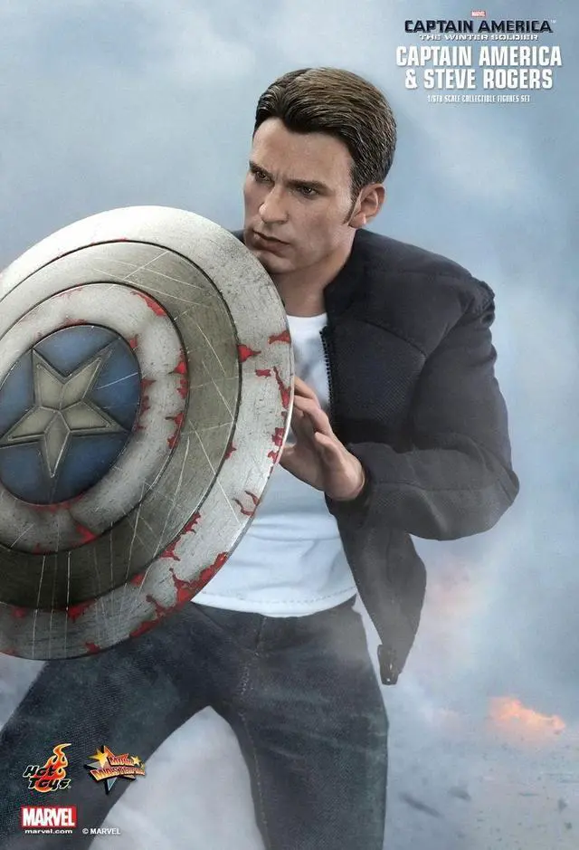 Alt view image 3 of 5 - Figure Hot Toys MMS243 - Marvel Comics - Captain America : The Winter Soldier - Captain America & Steve Rogers