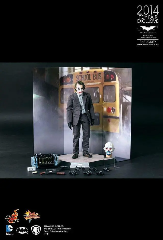 Alt view image 2 of 5 - Figure Hot Toys MMS249 - DC Comics - The Dark Knight - The Joker Bank Robber Version 2.0