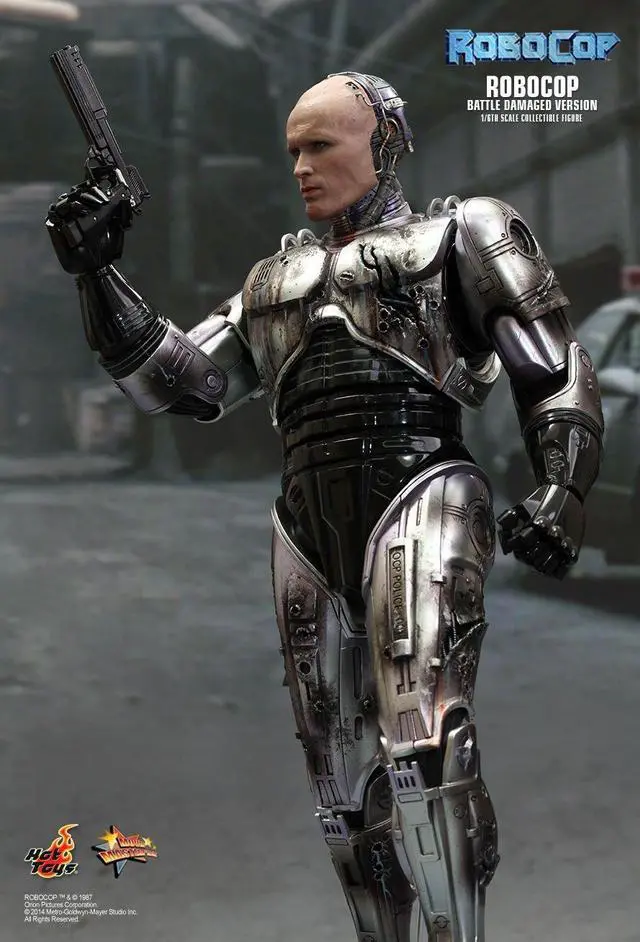 Alt view image 4 of 5 - Figure Hot Toys MMS265 - Robocop - Robocop Battle Damaged Version