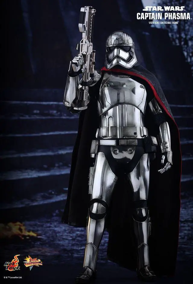 Alt view image 8 of 10 - Star Wars Captain Phasma 1:6 Scale Collectible Figure