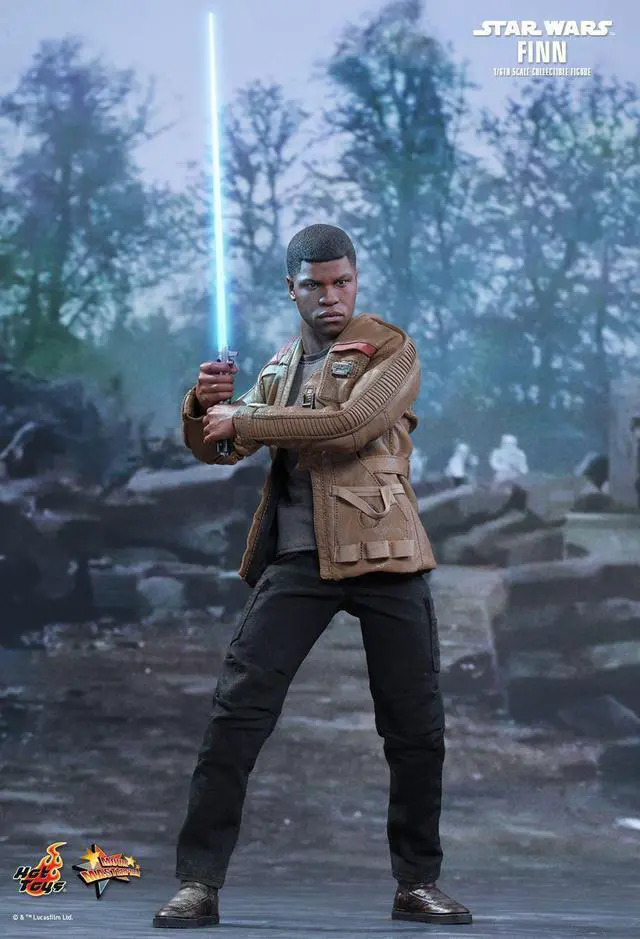 Alt view image 3 of 5 - Figure Hot Toys MMS345 - Star Wars : The Force Awakens - Finn