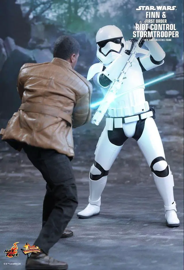 Alt view image 4 of 6 - star wars the force awakens finn and first order riot control stormtrooper 1/6 collectible figure hot toys
