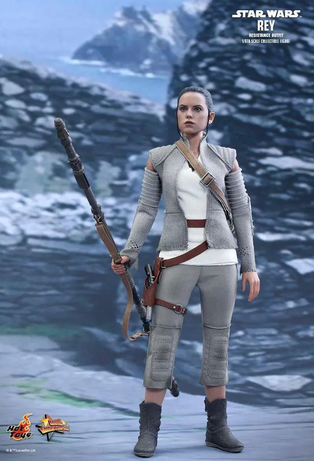 Alt view image 3 of 5 - Figure Hot Toys MMS377 - Star Wars : The Force Awakens - Rey Resistance Outfit