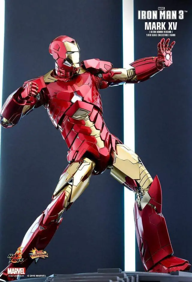 Alt view image 3 of 5 - Figure Hot Toys MMS396 - Marvel Comics - Iron Man 3 - Sneaky Mark 15 Retro Armor Version