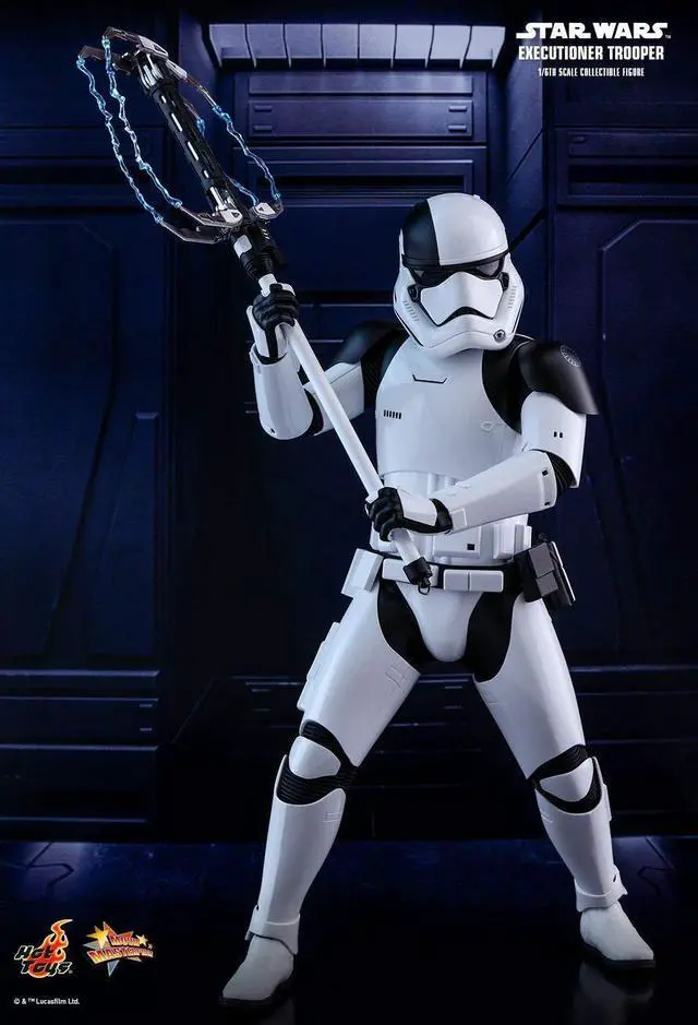 Alt view image 3 of 5 - Figure Hot Toys MMS428 - Star Wars : The Last Jedi - Executioner Trooper