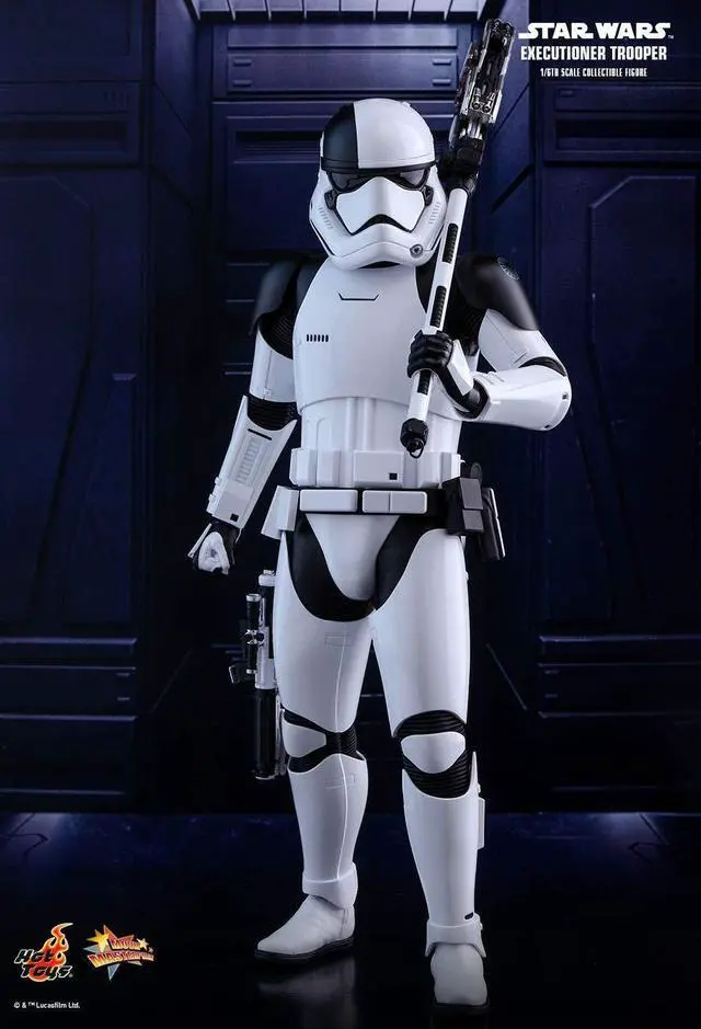 Alt view image 4 of 5 - Figure Hot Toys MMS428 - Star Wars : The Last Jedi - Executioner Trooper