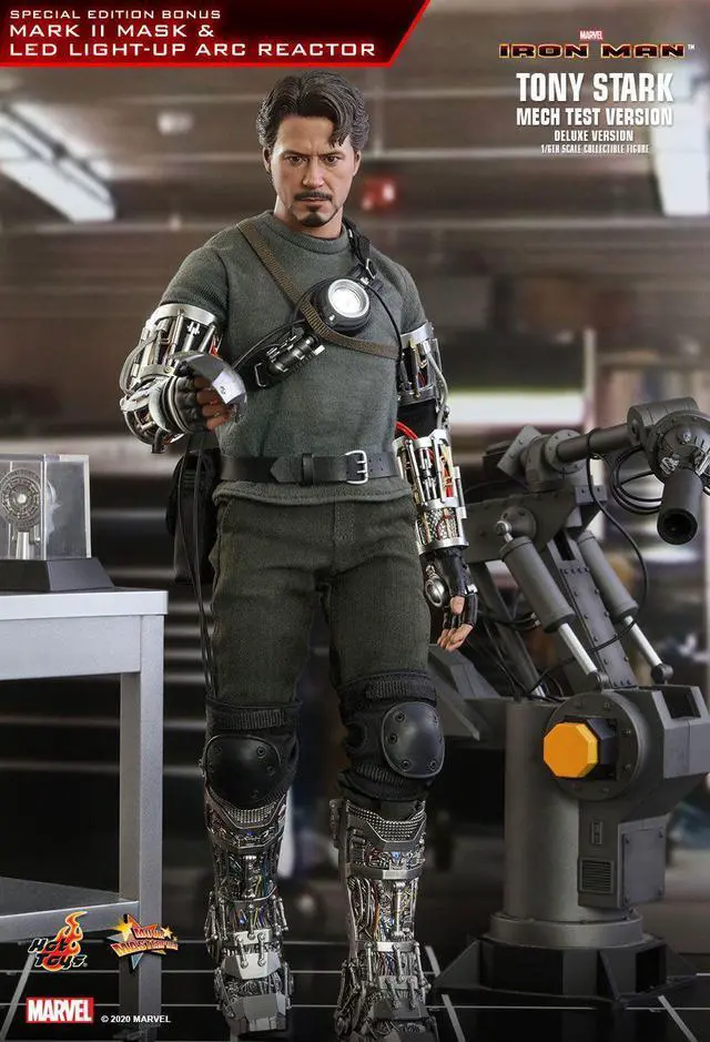 Alt view image 3 of 5 - Figure Hot Toys MMS582 - Marvel Comics - Iron Man - Tony Stark Mech Test Deluxe Version