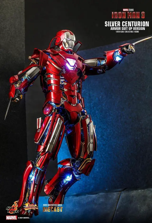 Alt view image 3 of 5 - Figure Hot Toys MMS618D43 - Marvel Comics - Iron Man 3 - Silver Centurion Armor Suit Up Version