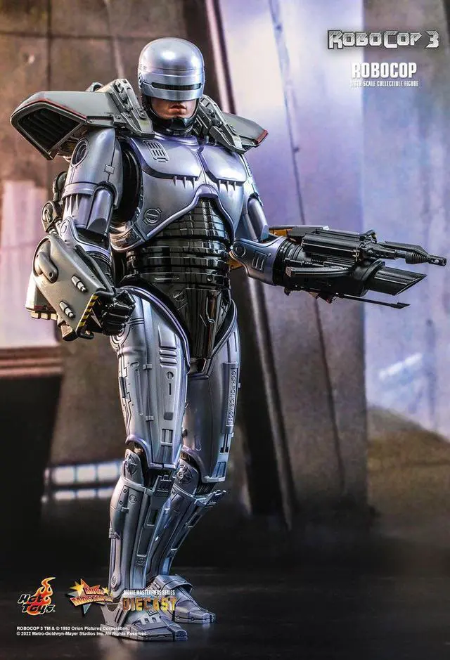 Alt view image 4 of 5 - Figure Hot Toys MMS669D49B - Robocop 3 - Robocop Deluxe Version