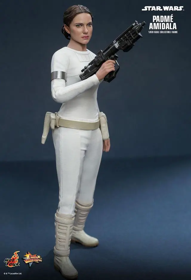 Alt view image 3 of 5 - Figure Hot Toys MMS678 - Star Wars II : Attack Of The Clones - Padmé Amidala