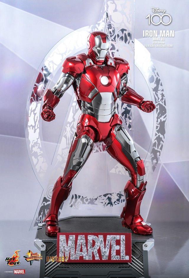 Figure Hot Toys MMS696D54 - Marvel Comics - Disney 100 - Iron Man 