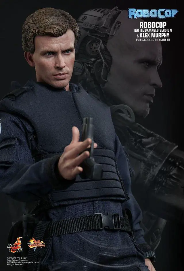 Alt view image 3 of 5 - Figure Hot Toys MMS266 - Robocop - Robocop Battle Damaged Version & Alex Murphy