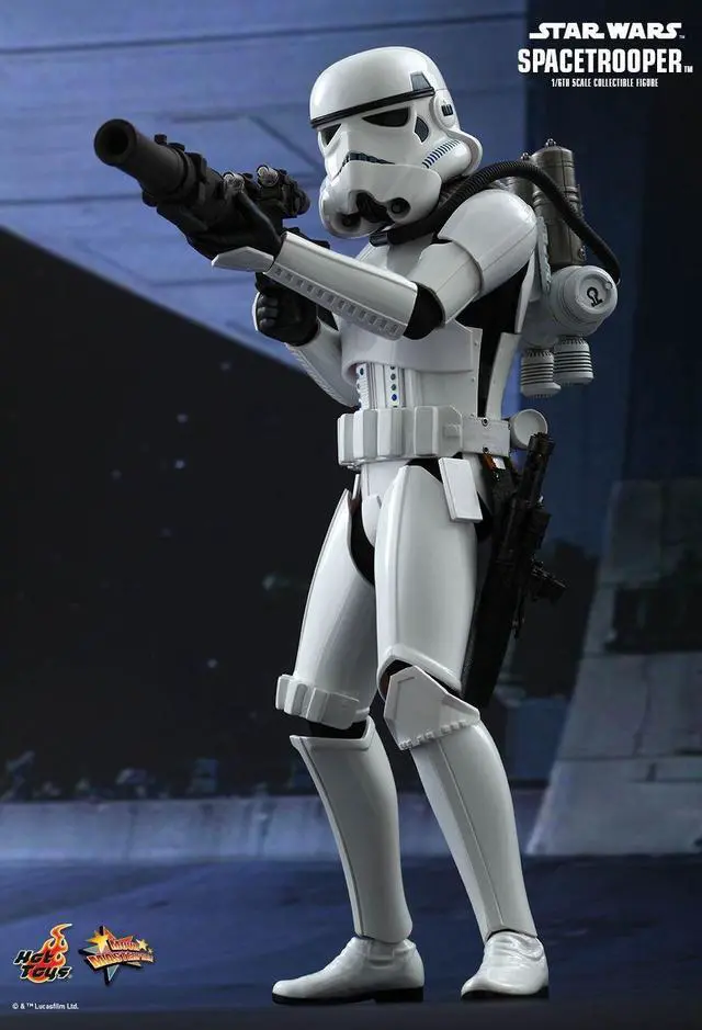 Alt view image 3 of 5 - Figure Hot Toys MMS291 - Star Wars 4 : A New Hope - Spacetrooper