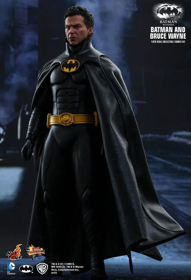 Alt view image 6 of 8 - Movie masterpiece Batman returns Batman and Bruce Wayne (2 pieces) 1 / 6 scale plastic pre-painted PVC figure