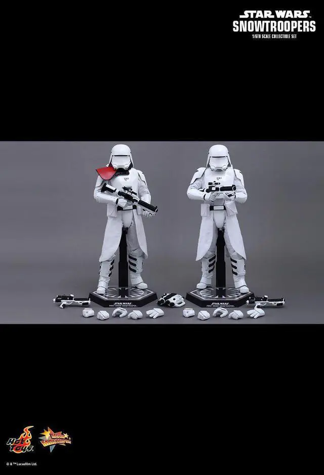 Alt view image 4 of 4 - Figure Hot Toys MMS323 - Star Wars : The Force Awakens - First Order Snowtroopers Officier And First Order Snowtroopers