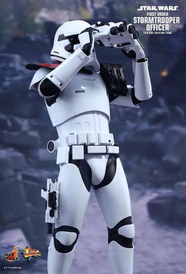 Alt view image 3 of 5 - Figure Hot Toys MMS335 - Star Wars : The Force Awakens - First Order Stormtrooper Officer And First Order Stormtrooper