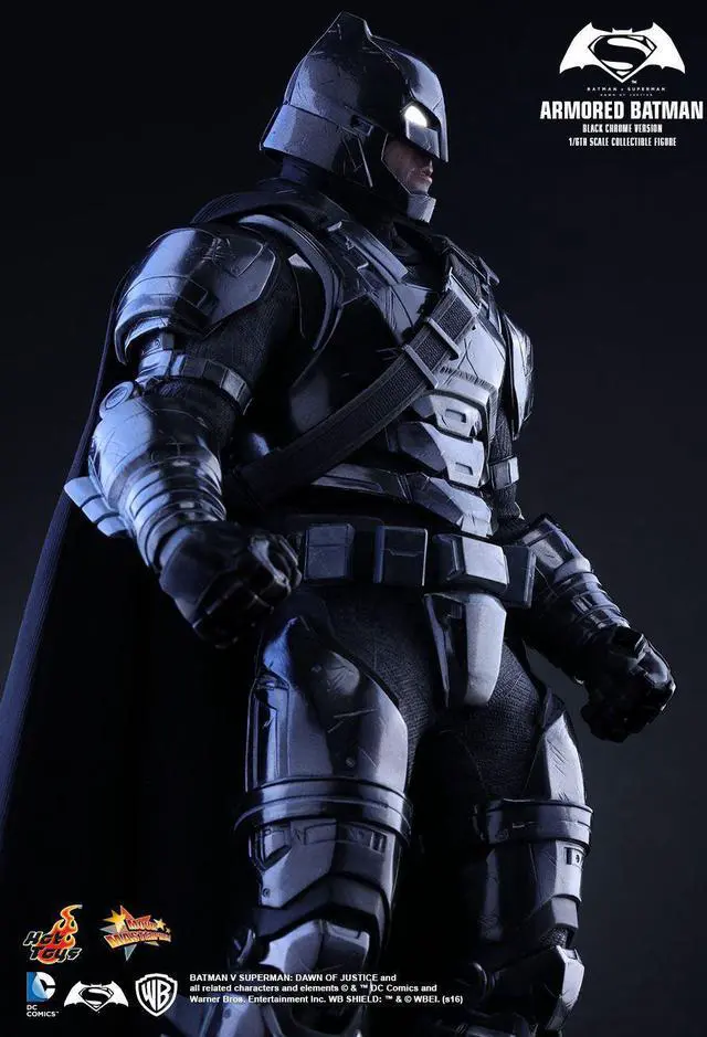 Alt view image 4 of 5 - Figure Hot Toys MMS356 - DC Comics - Batman Vs Superman : Dawn Of Justice - Armored Batman Black Chrome Version