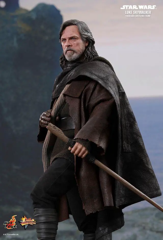Alt view image 4 of 5 - Figure Hot Toys MMS457 - Star Wars : The Last Jedi - Luke Skywalker Standard Version