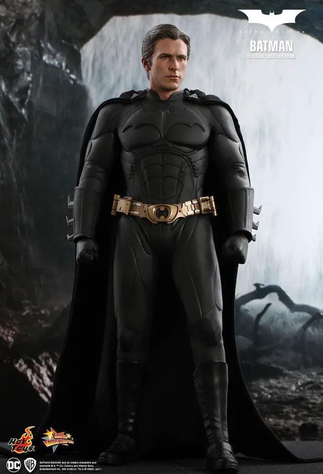 Alt view image 3 of 5 - Figure Hot Toys MMS595 - DC Comics - Batman Begins - Batman