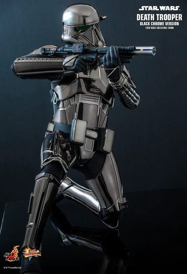 Alt view image 4 of 5 - Figure Hot Toys MMS621 - Star Wars - Death Trooper Black Chrome Version