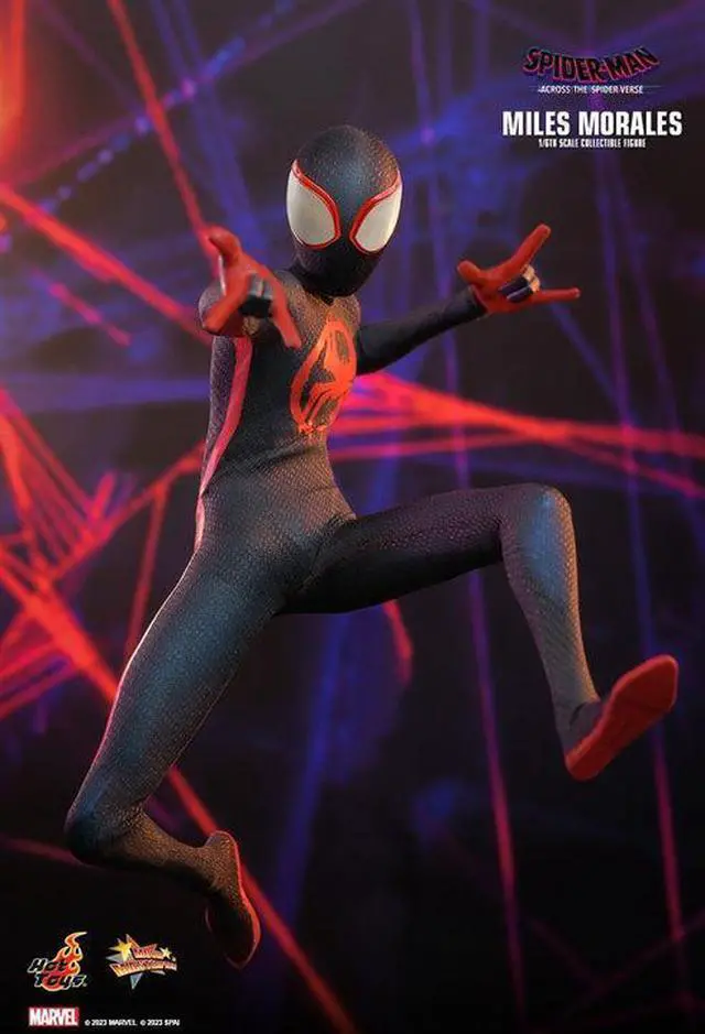 Alt view image 4 of 5 - Figure Hot Toys MMS710B - Marvel Comics - Spider Man : Across The Spider Verse - Miles Morales Deluxe version