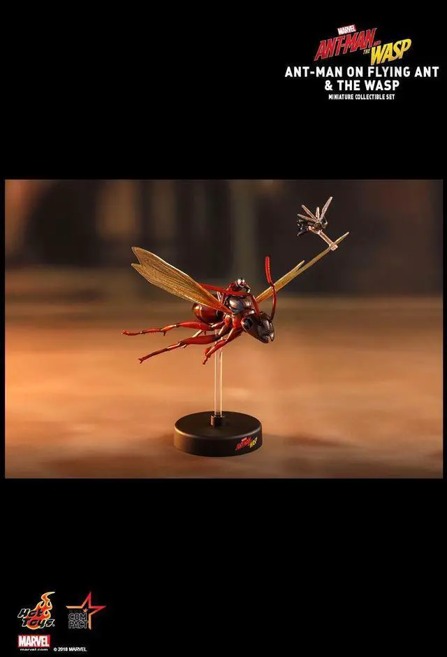 Alt view image 4 of 5 - Figure Hot Toys MMSC004 - Marvel Comics - Ant-Man And The Wasp - Ant-Man On Flying Ant & The Wasp