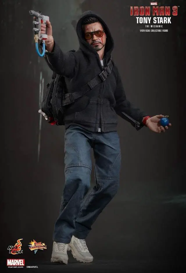 Alt view image 3 of 5 - Figure Hot Toys MMS209 - Marvel Comics - Iron Man 3 - Tony Stark The Mechanic Standard Version