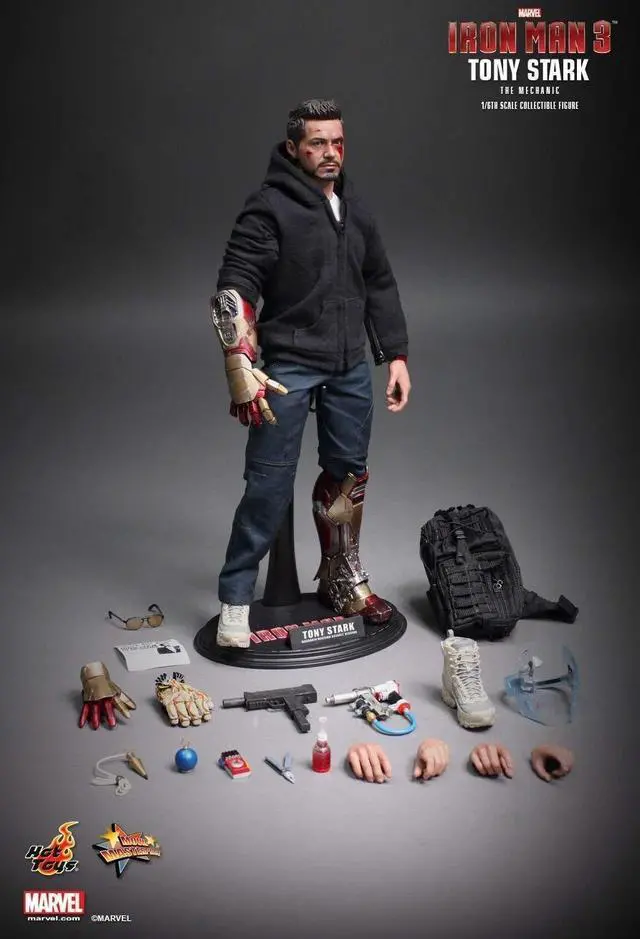 Alt view image 2 of 5 - Figure Hot Toys MMS209 - Marvel Comics - Iron Man 3 - Tony Stark The Mechanic Standard Version