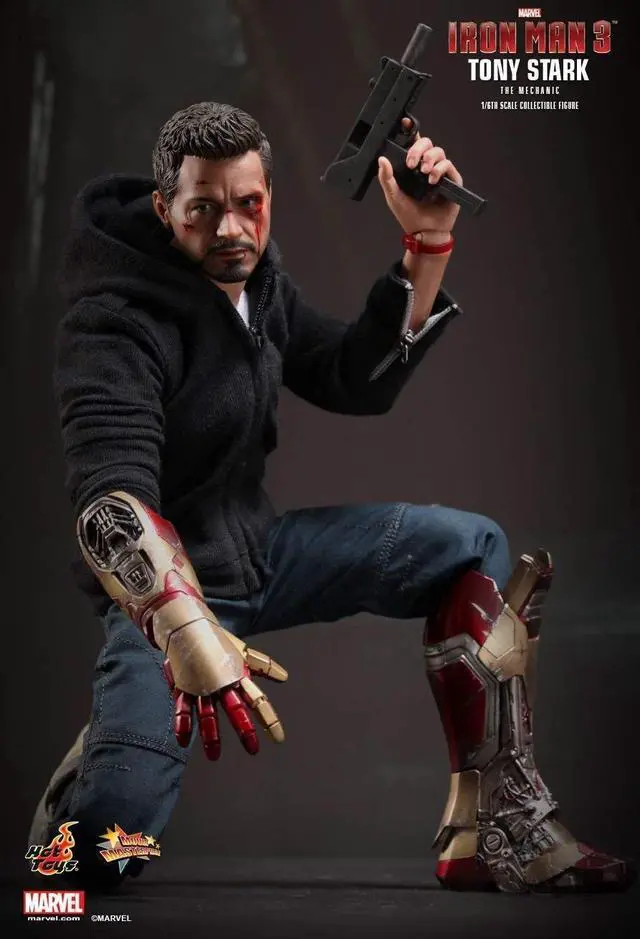 Alt view image 4 of 5 - Figure Hot Toys MMS209 - Marvel Comics - Iron Man 3 - Tony Stark The Mechanic Deluxe Version