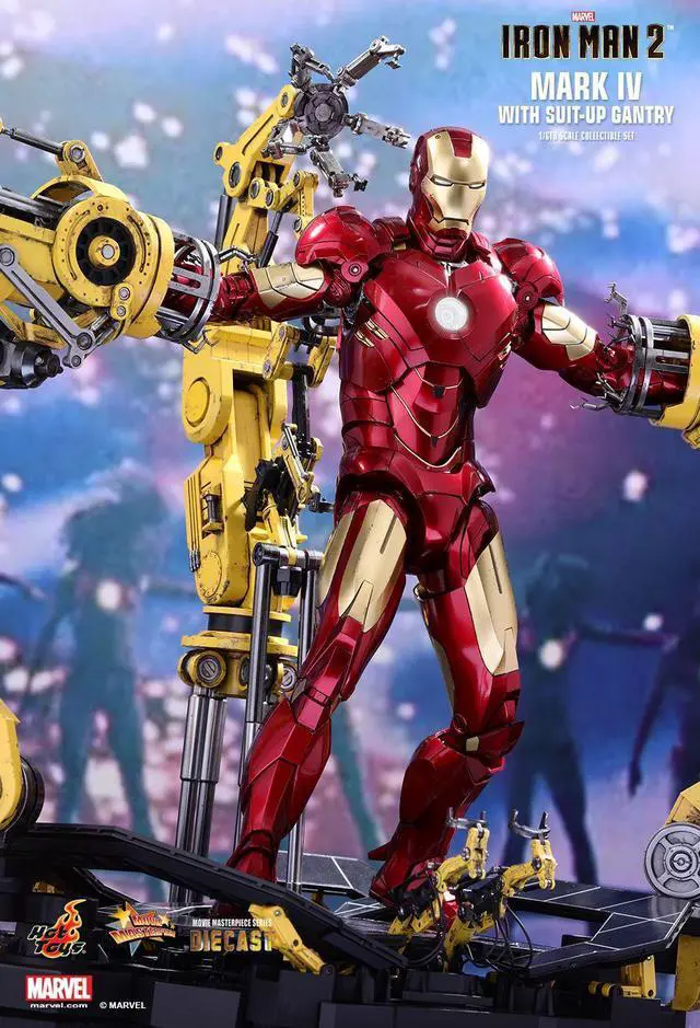 Alt view image 3 of 5 - Figure Hot Toys MMS462D22 - Iron Man 2 - Iron Man Mark 4 With Suit-Up Gantry