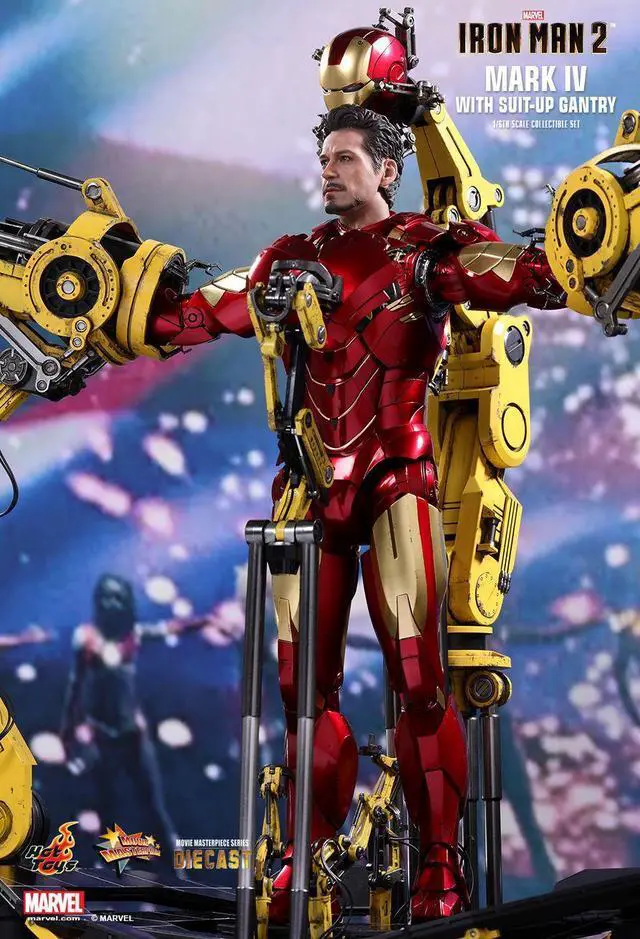 Alt view image 4 of 5 - Figure Hot Toys MMS462D22 - Iron Man 2 - Iron Man Mark 4 With Suit-Up Gantry