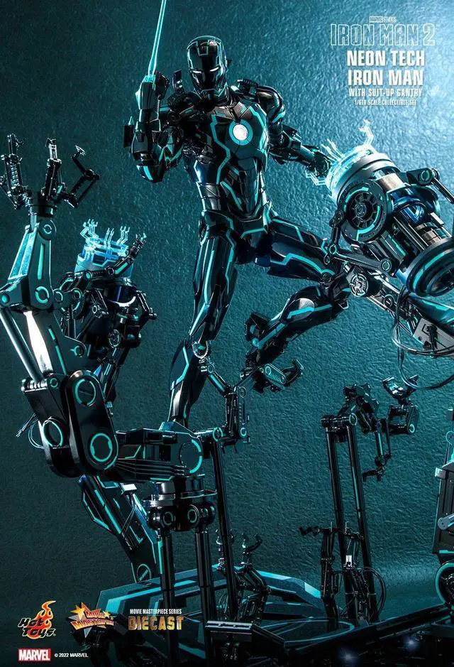 Alt view image 4 of 5 - Figure Hot Toys MMS672D50 - Marvel Comics - Iron Man 2 - Neon Tech Iron Man & Suit-Up Gantry Standard Version