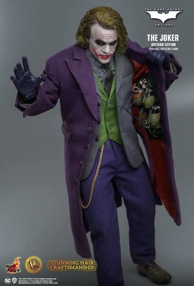 Alt view image 3 of 5 - Figure Hot Toys DX33 - DC Comics - The Dark Knight Trilogy - The Joker Deluxe Version