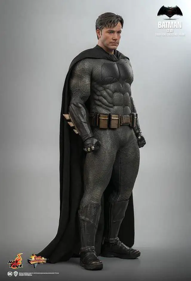 Alt view image 4 of 5 - Figure Hot Toys MMS731 - DC Comics - Batman Vs Superman : Dawn Of Justice - Batman