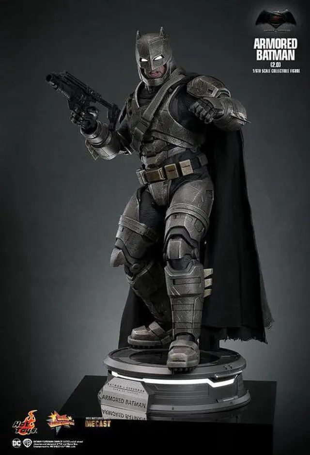 Alt view image 3 of 5 - Figure Hot Toys MMS742D62 - DC Comics - Batman Vs Superman : Dawn Of Justice - Armored Batman