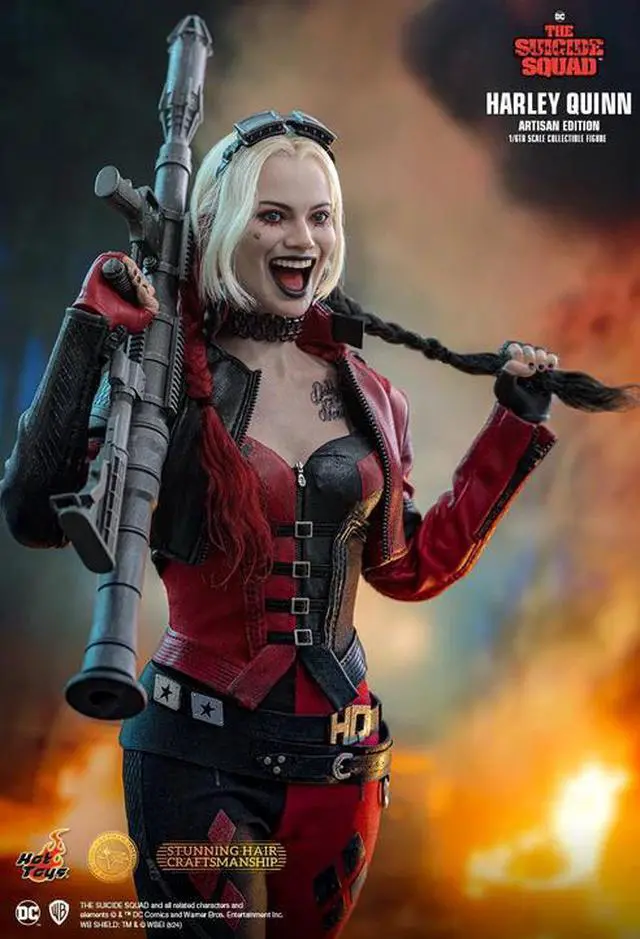 Alt view image 3 of 5 - Figure Hot Toys MMS773 - DC Comics - The Suicide Squad - Harley Quinn