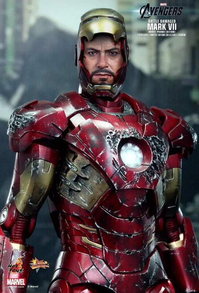 Alt view image 5 of 5 - Figure Hot Toys MMS196 - Marvel Comics - The Avengers - Iron Man Battle Damaged Version Mark 7