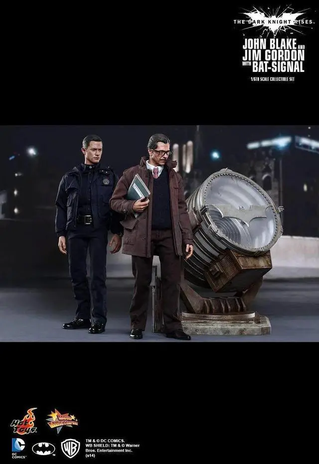 Alt view image 5 of 5 - Figure Hot Toys MMS275 - DC Comics - The Dark Knight Rises - John Blake And Jim Gordon With Bat-Signal