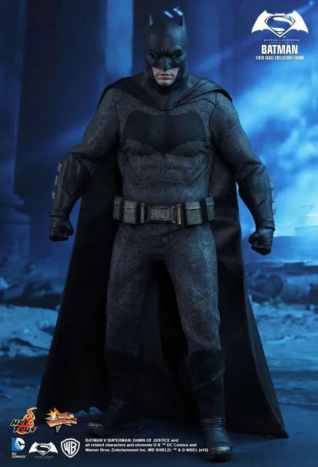 Alt view image 5 of 5 - Figure Hot Toys MMS342 - DC Comics - Batman Vs Superman : Dawn Of Justice - Batman Deluxe Version