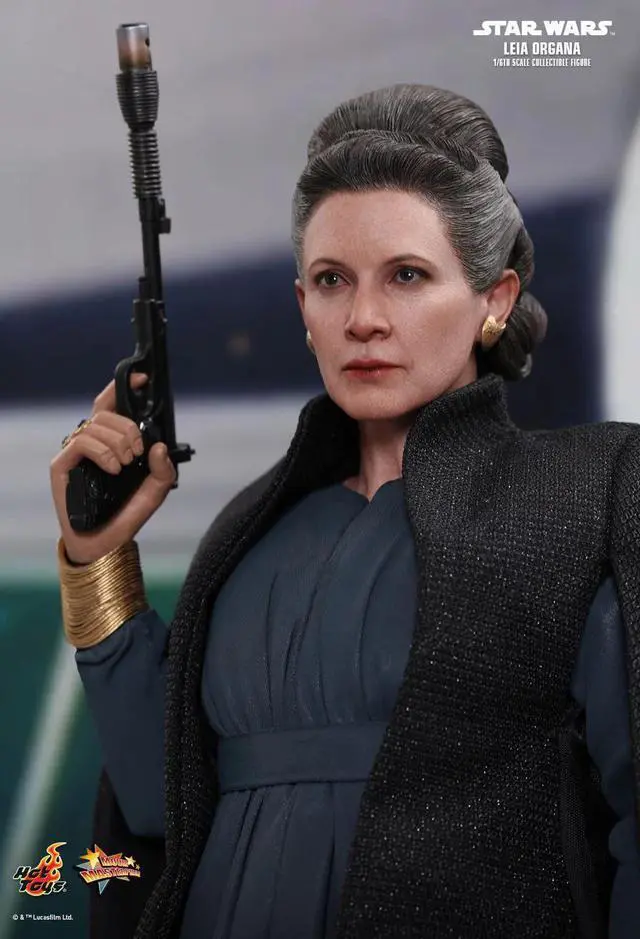 Alt view image 5 of 5 - Figure Hot Toys MMS459 - Star Wars : The Last Jedi - Leia Organa