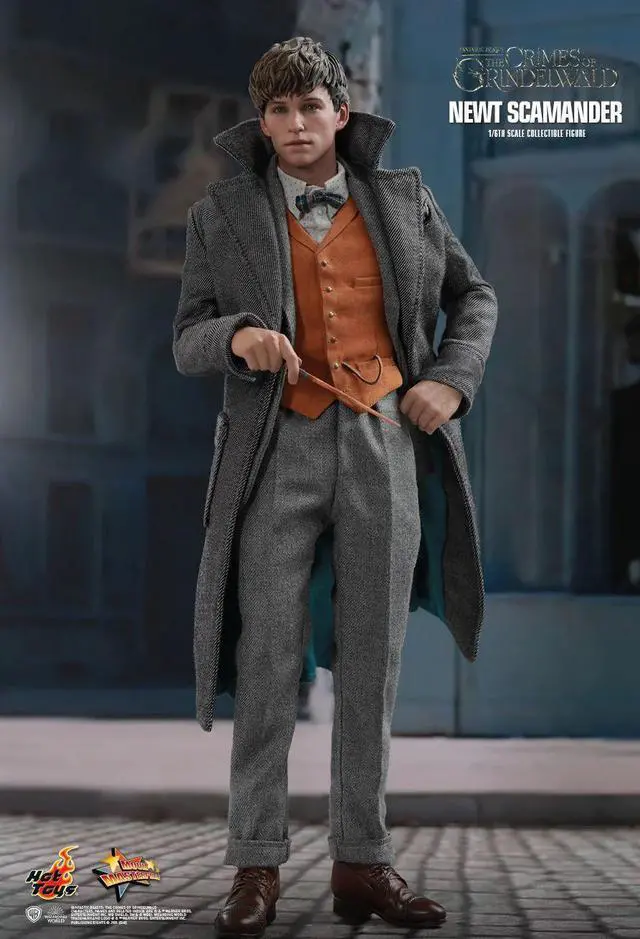 Alt view image 5 of 5 - Figure Hot Toys MMS512 - Fantastic Beasts : The Crimes Of Grindelwald - Newt Scamander Deluxe Vers