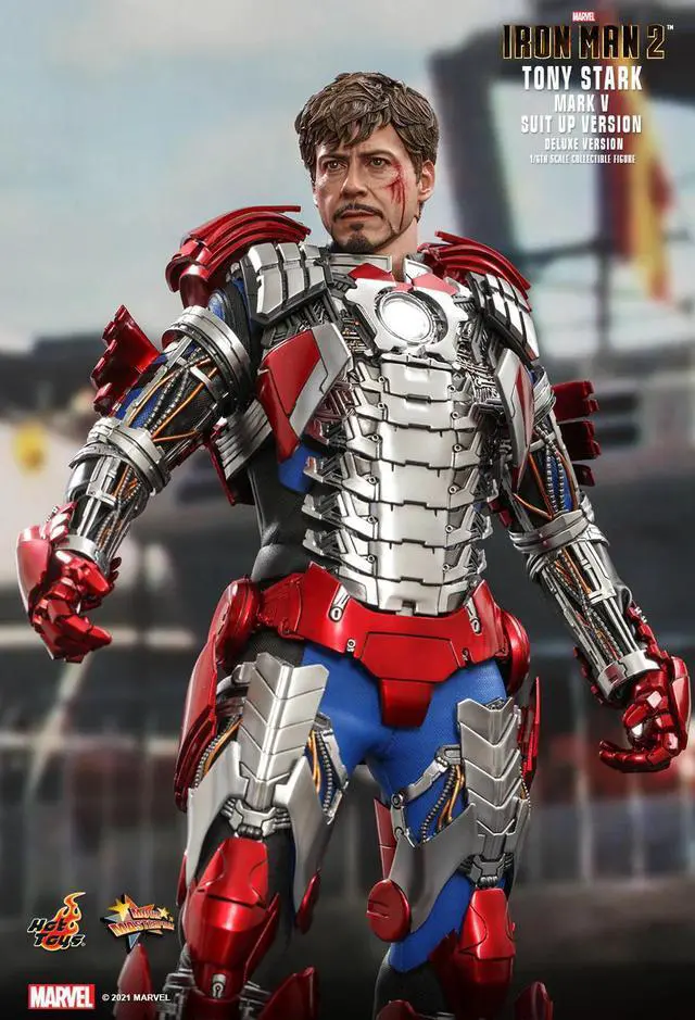 Alt view image 5 of 5 - Figure Hot Toys MMS600 - Marvel Comics - Iron Man 2 - Tony Stark Mark 5 Suit Up Deluxe Version