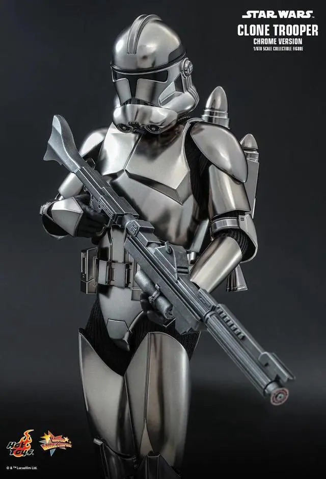 Alt view image 5 of 5 - Figure Hot Toys MMS643 - Star Wars - Clone Trooper Chrome Version