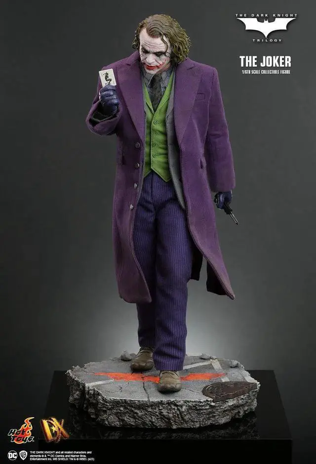 Alt view image 5 of 5 - Figure Hot Toys DX32 - DC Comics - The Dark Knight Trilogy - The Joker Standard Version