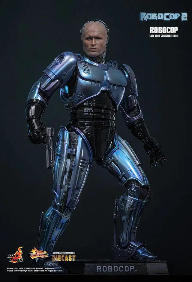 Alt view image 3 of 5 - Figure Hot Toys MMS827D74B - Robocop 2 - Robocop